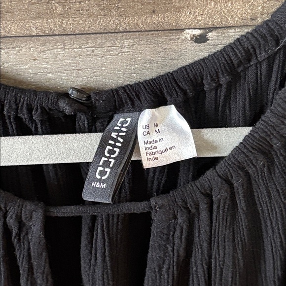 Dressy black tank - Picture 3 of 7